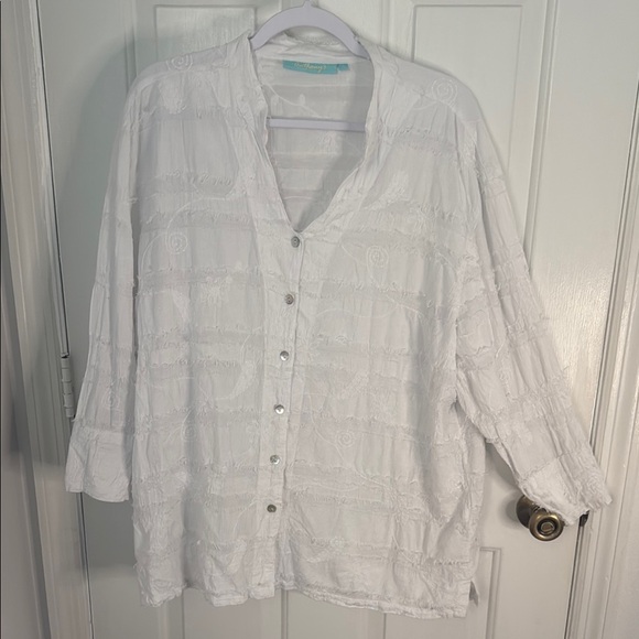 Anthonys Resort Wear Textured White Button-Down Shirt - Picture 1 of 11
